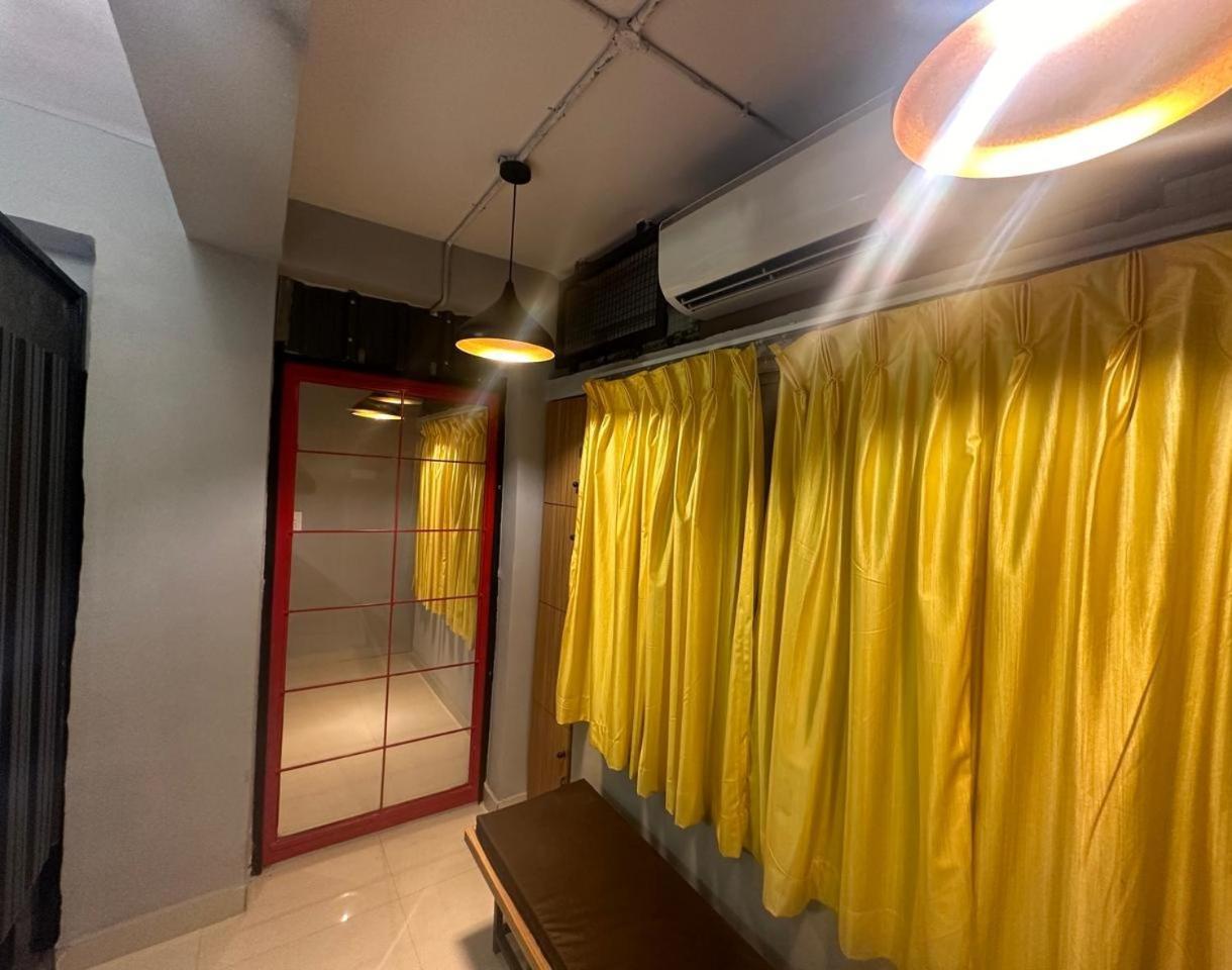 Travotale Hostel And Cowork Koregaonpark Poona Buitenkant foto